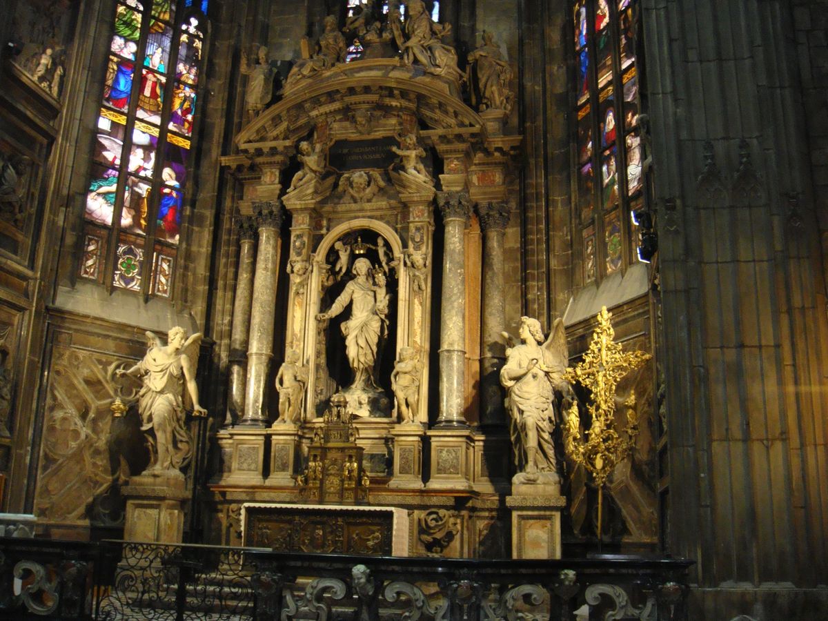 @Duomo di Milano①
ミラノ大聖堂は圧巻の一言でした。アーケ...