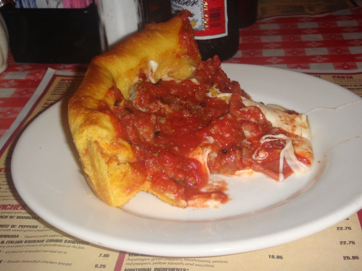 初Chicagoメンバーがいたので定番のDeep Dish Pizza🍕に...