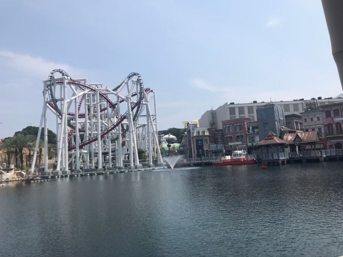 USS、アクアリウム、マーライオン、夜景
観光地もたくさんあって楽しかった〜！
