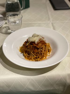 フジヤマキッチンというレストランでやっと夕食。
ボロネーゼ、ボロクソうまい😋