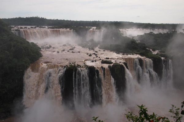 ブラジル・Iguaçu「７ヶ月２８ヶ国世界一周（ブラジル）」の写真：ブラジル側