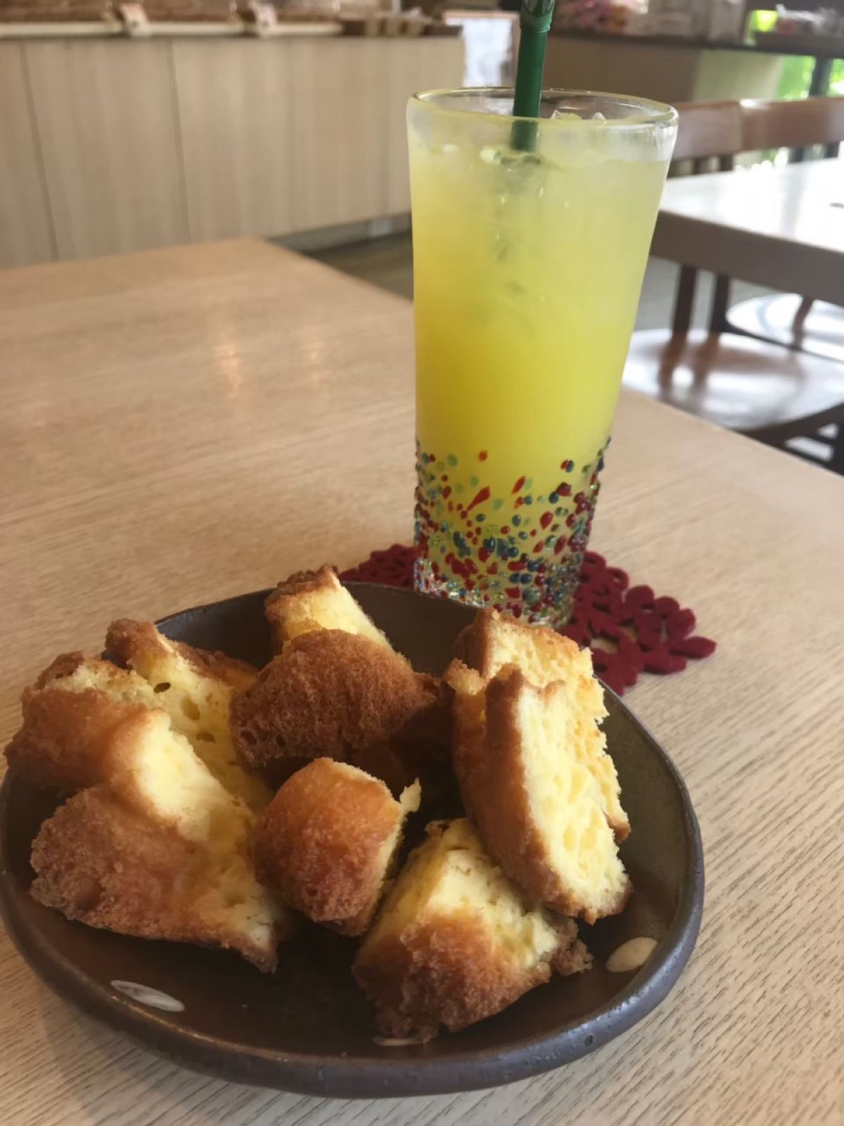 万座毛が見てみたくて行ったよ〜！万座毛の
近くにあるサーターアンダギー専門...