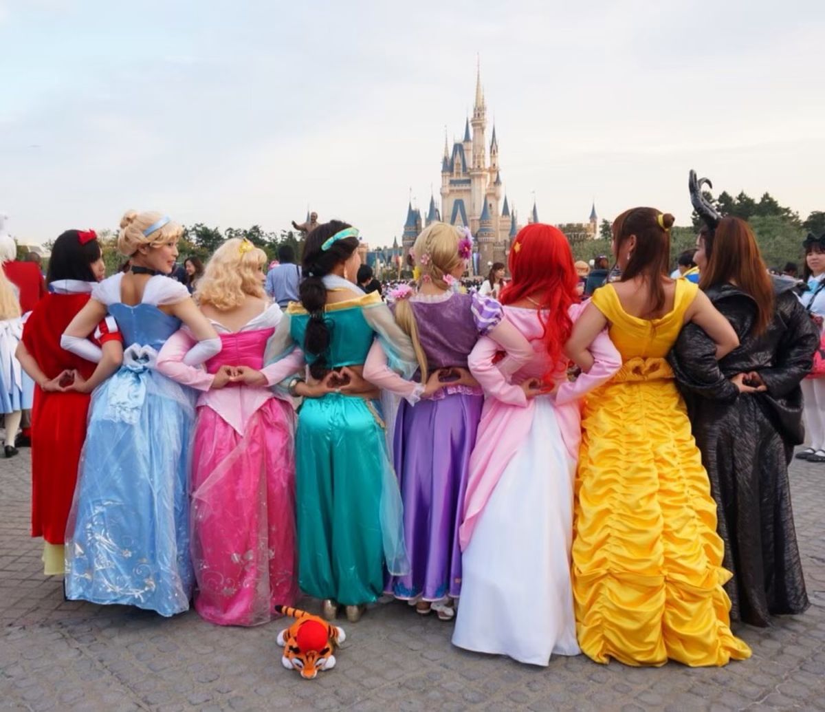 ホテルは東京オークラベイ(*ﾟ▽ﾟ)
ディズニー行く時は、
絶対シャトルバ...