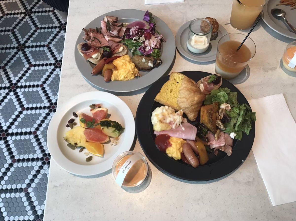 美味しいものをたべまくる旅！