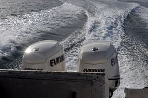 9th Mar. 2012 pic📷

今日お世話になるボート⚓*°
ウキ...