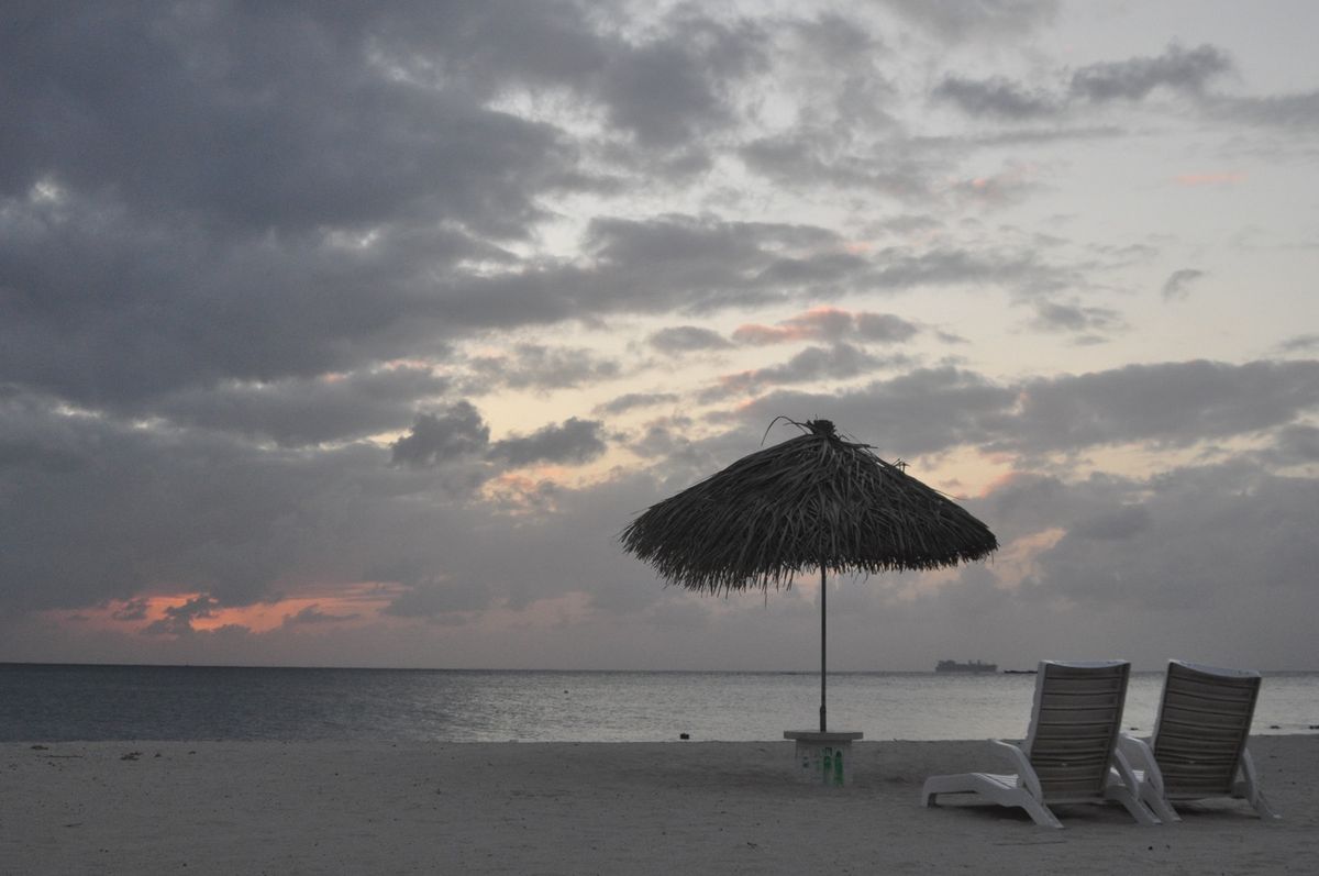 7th Mar. 2012 pic📷

海散歩っ👣👣