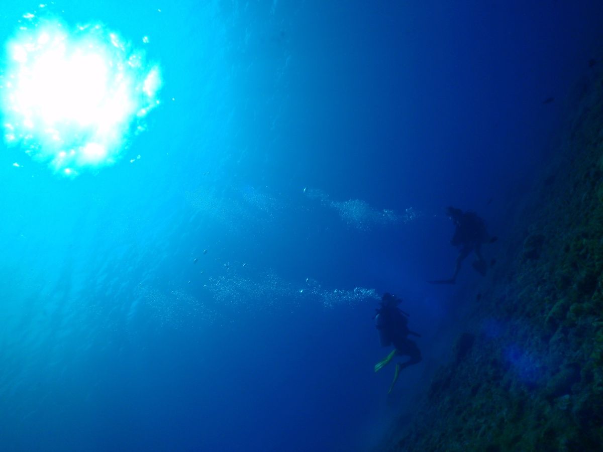 8th Mar. 2012 pic📷

in Lau Lau Beach🏖...