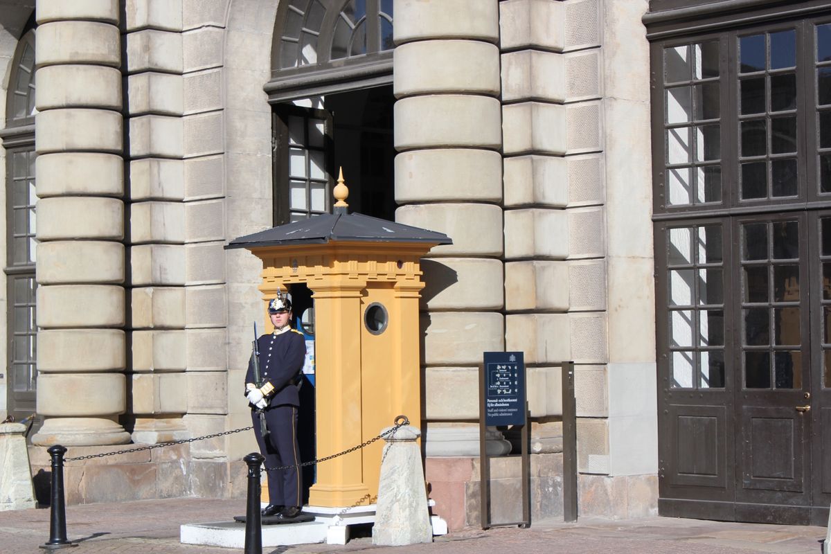 @Stockholms slott①

ストックホルム宮殿。スウェーデン軍...