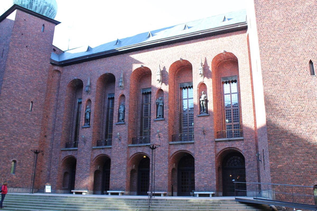 @Stadshuset②

市庁舎では観光客向けにツアーも開催されてます。...