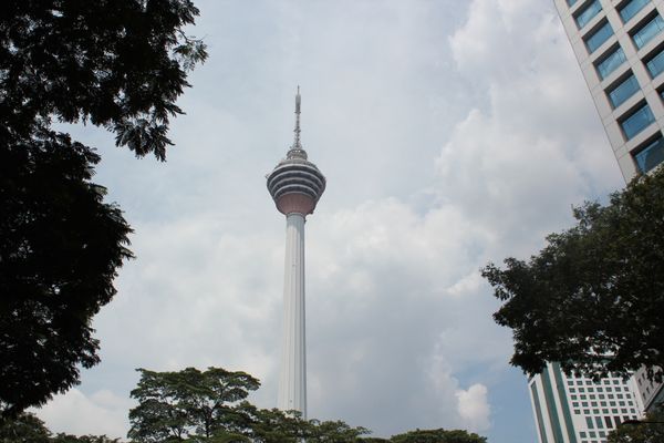 マレーシア・クアラルンプール「2011：APCC@Kuala Lumpur」の写真：少し遠目からのKLタワー🗼