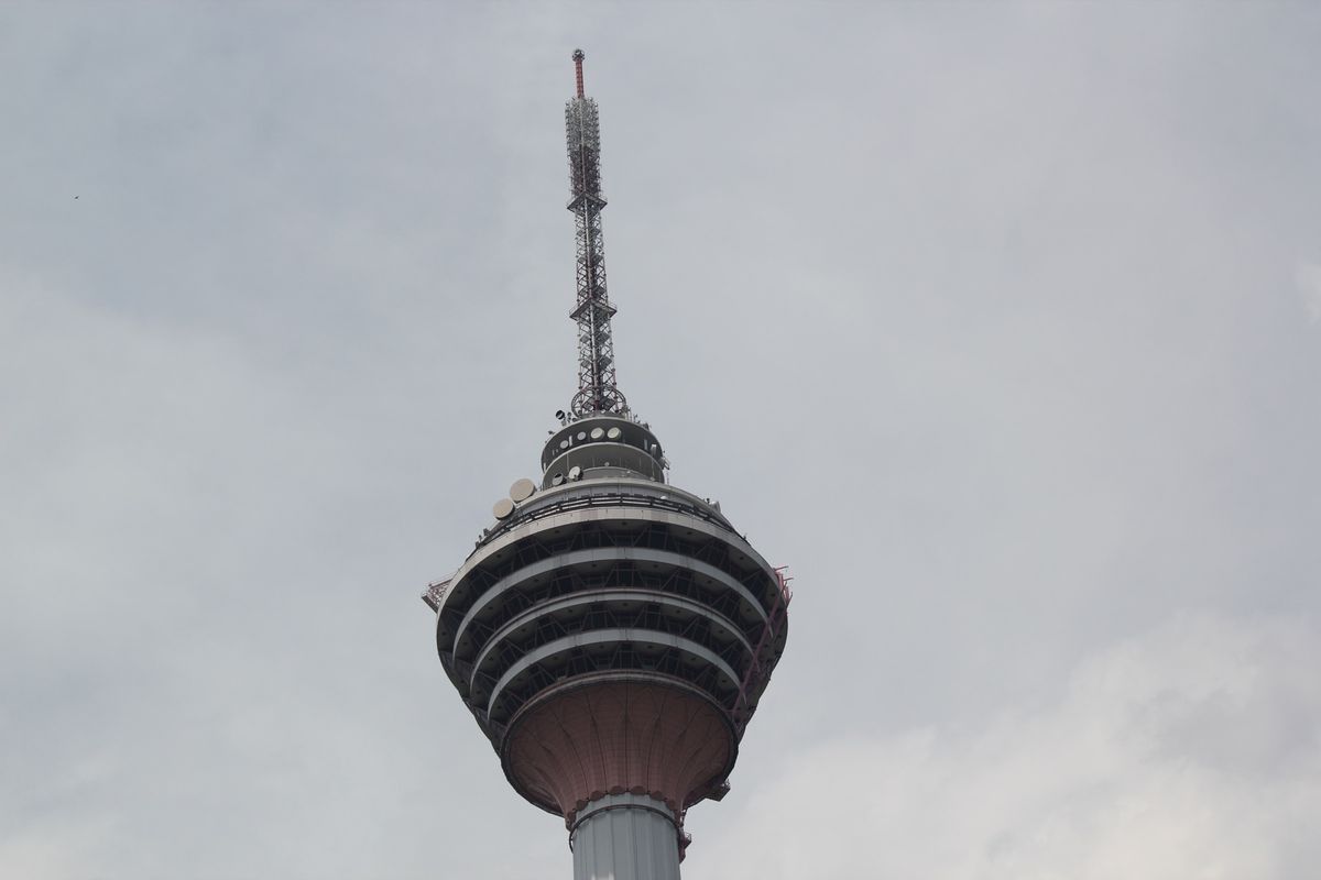 少し遠目からのKLタワー🗼