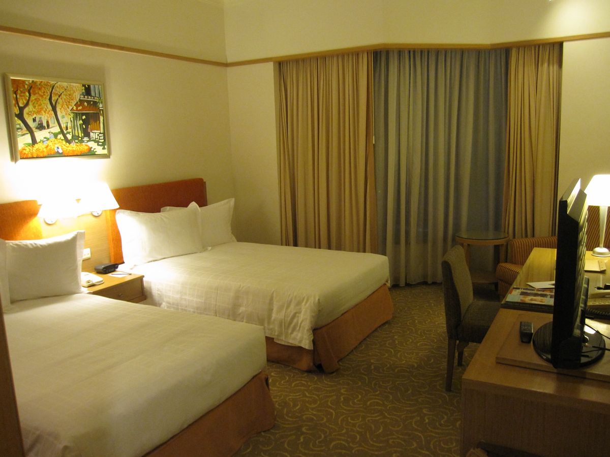 @Hotel Nikko Kuala Lumpur

ホテルも比較的安く、...