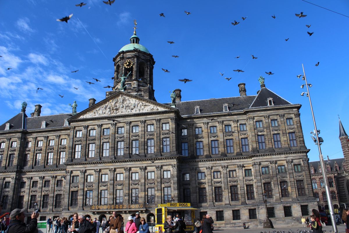 @de Dam

ホテルから徒歩圏内にあったダム広場。
ここには王宮もあっ...