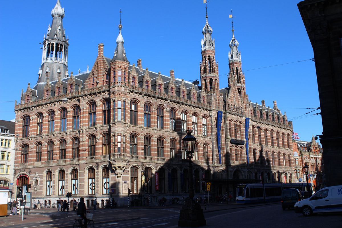 @de Dam

ホテルから徒歩圏内にあったダム広場。
ここには王宮もあっ...