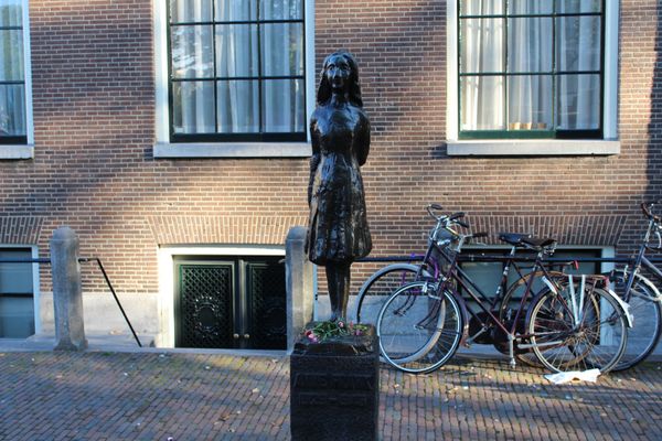 オランダ・アムステルダム「2013：ESMO@Amsterdam」の写真：アンネの日記で有名なアンネ・フランクです...