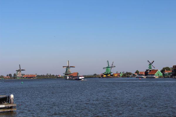 オランダ・アムステルダム「2013：ESMO@Amsterdam」の写真：@Zaanse Schans②

近づい...