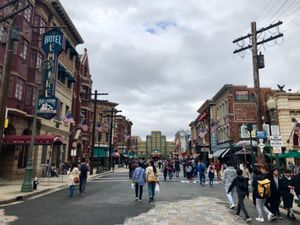 ミニオンマンションはトイレの表示までミニオンで可愛い😍

スパイダーマンエ...