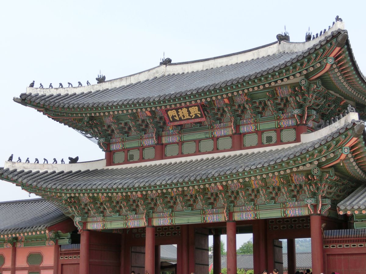 @景福宮①

ちょうど訪れた時に守門将交代式が行われてました‼️
知らずに...