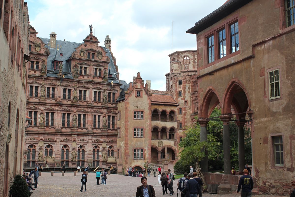 @Heiderberger Schloss

フリードリヒ館
壁の装飾もキ...