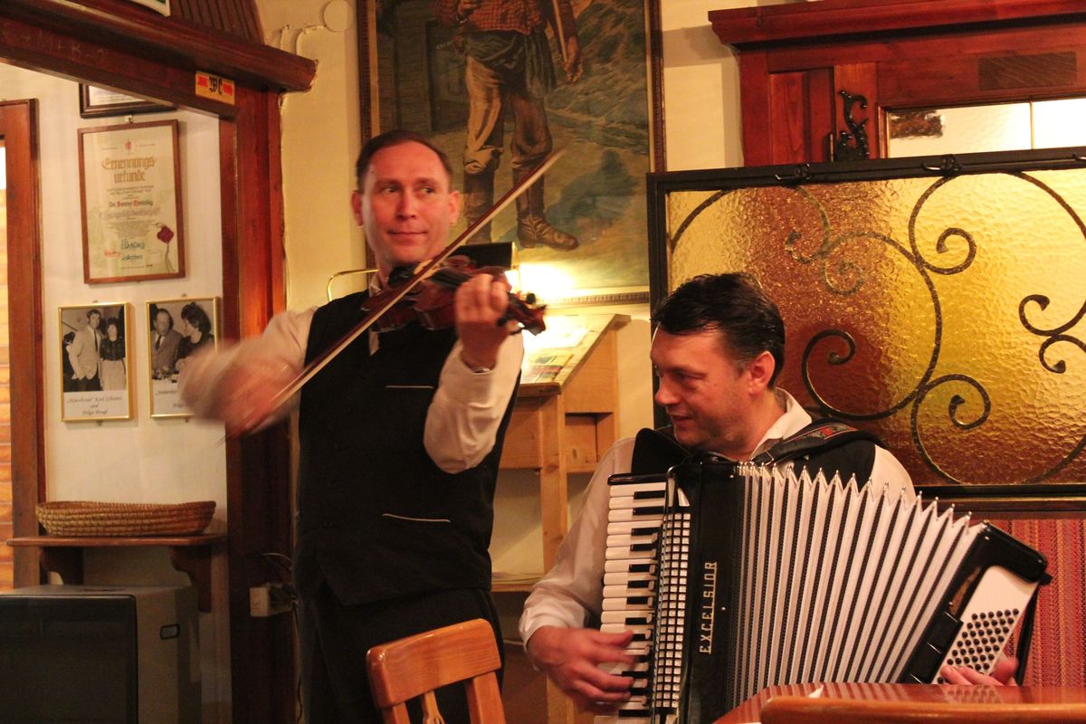 @Alter Bach-Hengl

お酒好きのメンバーが集まりGrinz...