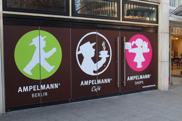 ドイツ・ベルリン「2013：EAN@Berlin」の写真：@Ampelmann shop

アンペ...
