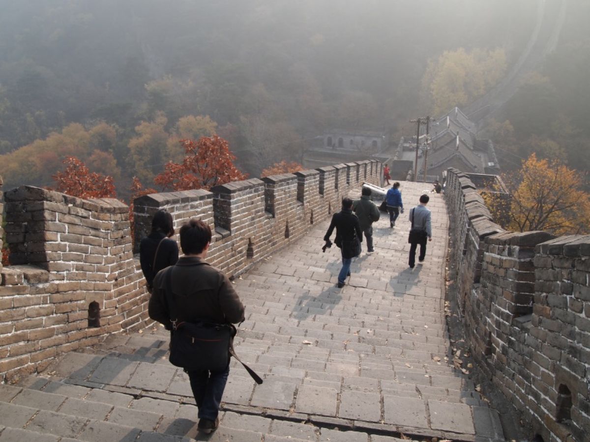 @幕田峪長城④

まずは、なだらかな道を和気藹々と歩いていきます🚶‍♂️