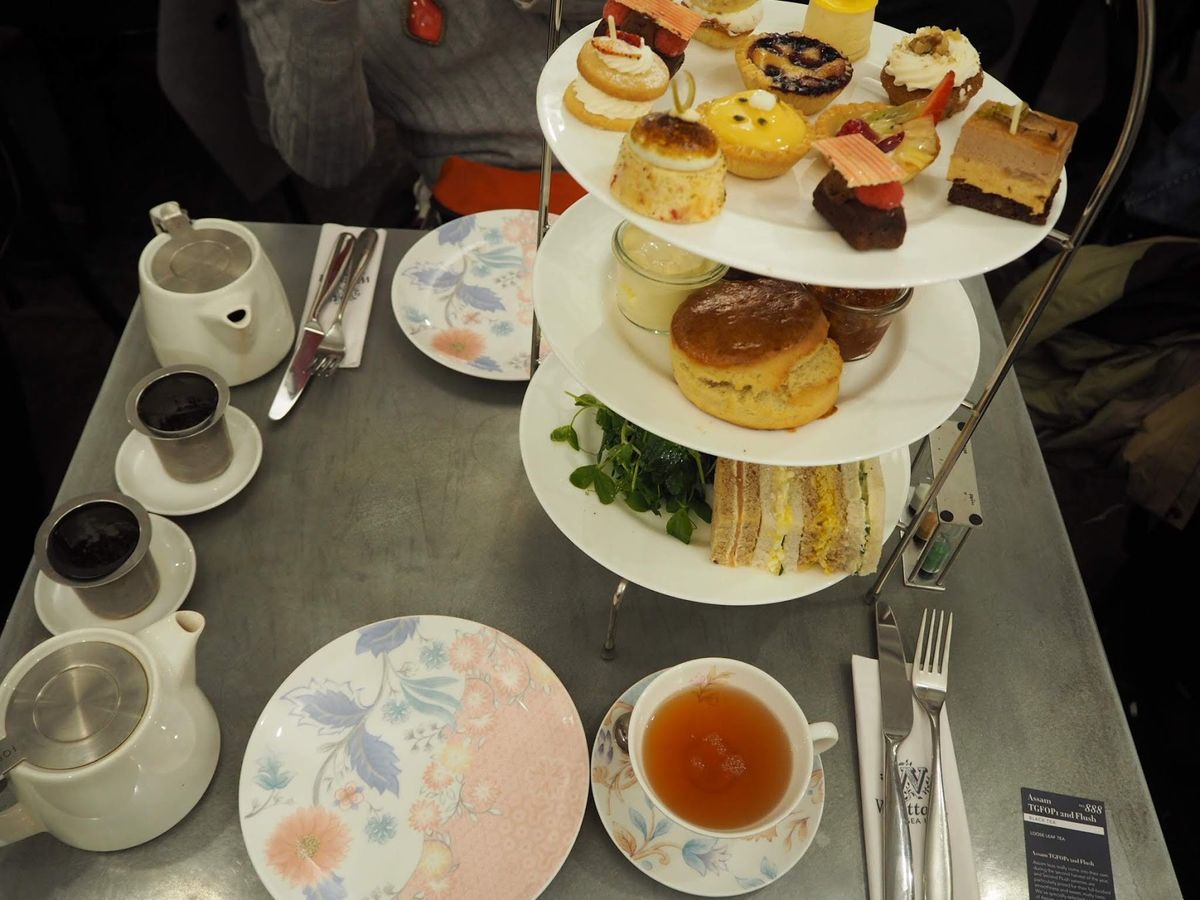 ホームズさんの下宿で階段の数を声に出して数えたら、スタッフさんがクスッと。