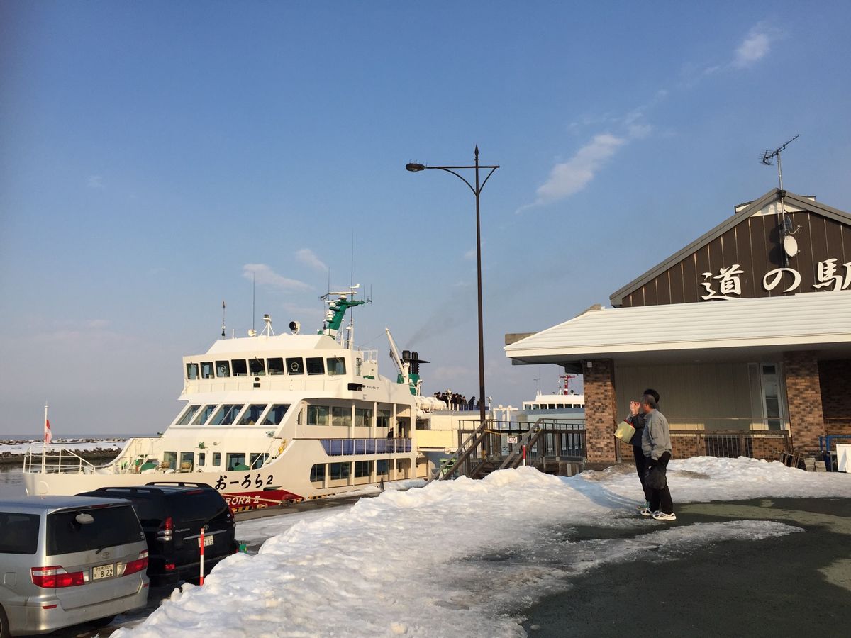 流氷がない、港の氷しかない