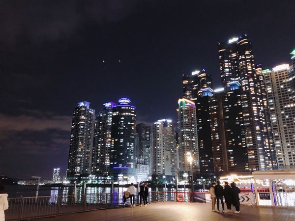 大韓民国 (韓国)・釜山「コロナ前ギリギリ行けた釜山旅行🇰🇷🏢」の写真：📍①海雲台、②広安里
海雲台のここも、釜...