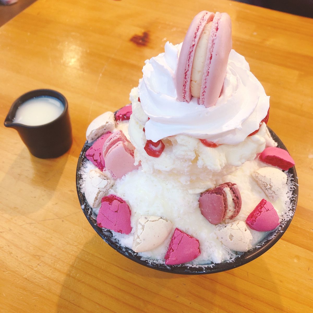 📍西面周辺②
설빙で食べたこのパッピンスほんっとに美味しかった！
マカロン...