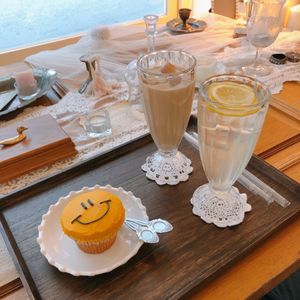 📍西面周辺①
このカフェ可愛かった！カップケーキはかぼちゃ味でめちゃ美味し...