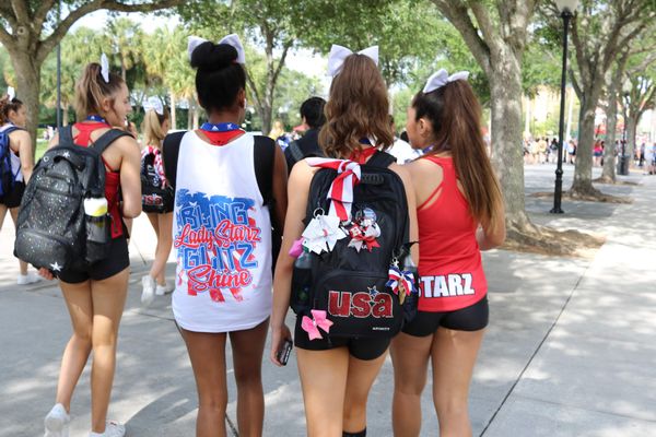 アメリカ(米国)「チア世界大会」の写真：チア世界大会はフロリダのディズニーで行わ...