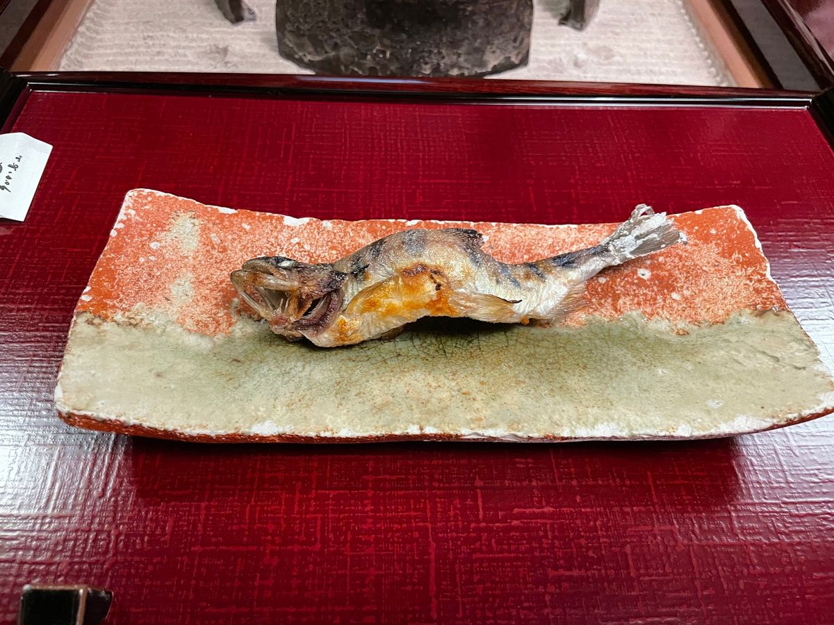 都心の料亭もよいですが、非日常の世界観で食べる料理はまた違った感動がございました