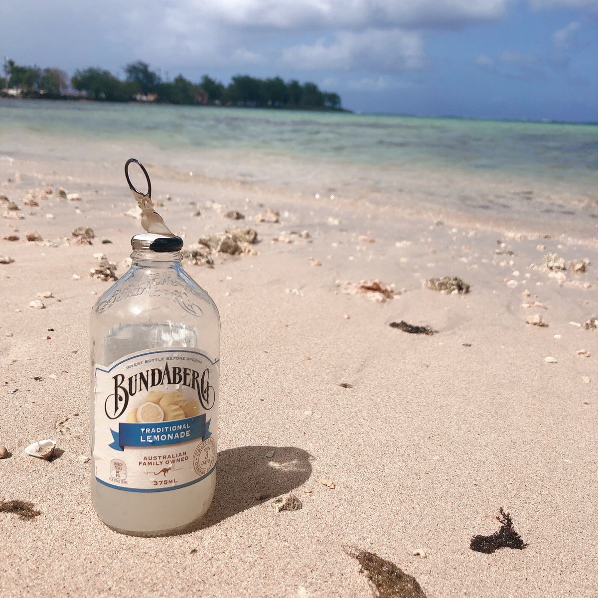 3日目は、ハンバーガー🍔目当てに、バス乗り継いでハガニアへ！
ポテトも美味...