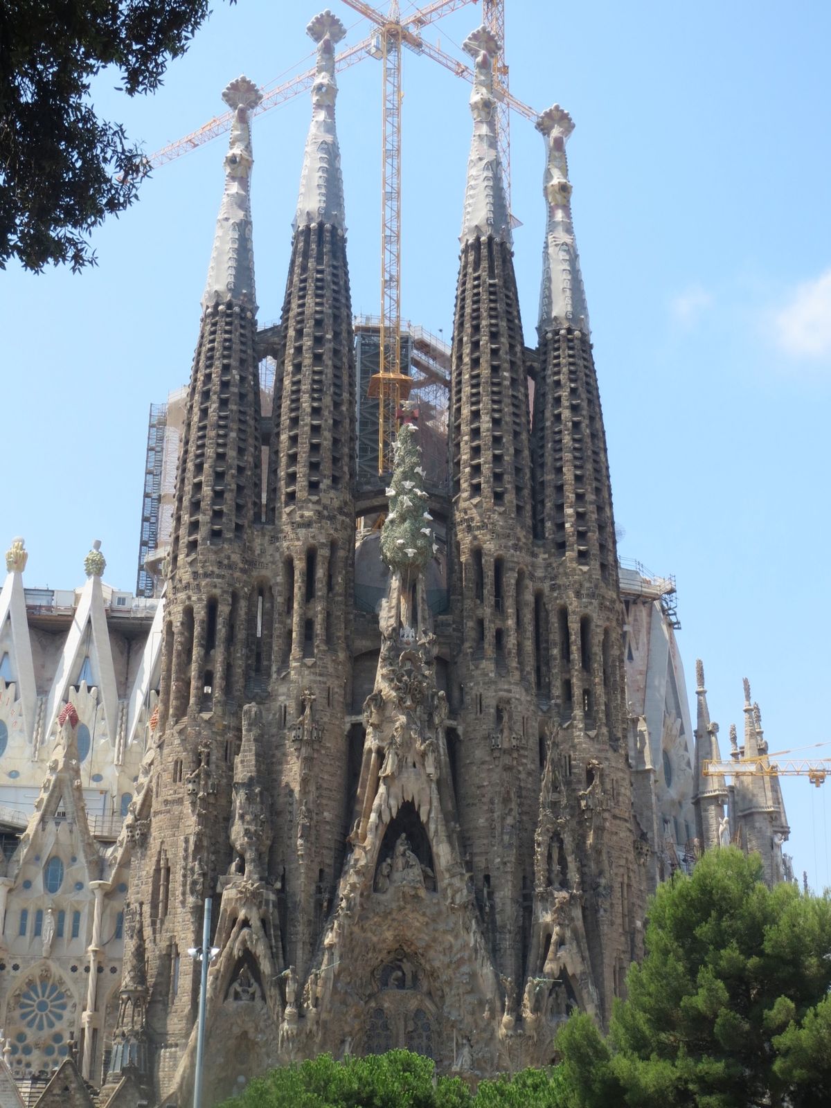 @Sagrada Familia

定番のサグラダ・ファミリア
会議の合間...