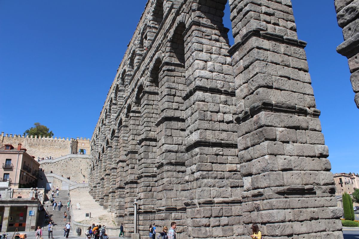 @Segovia②
  
セゴビアは旧市街と写真にある水道橋が世界遺産に登...