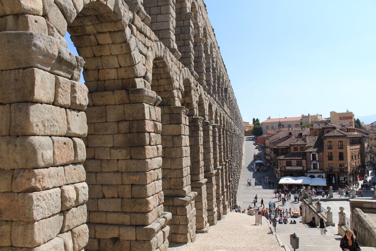 @Segovia②
  
セゴビアは旧市街と写真にある水道橋が世界遺産に登...