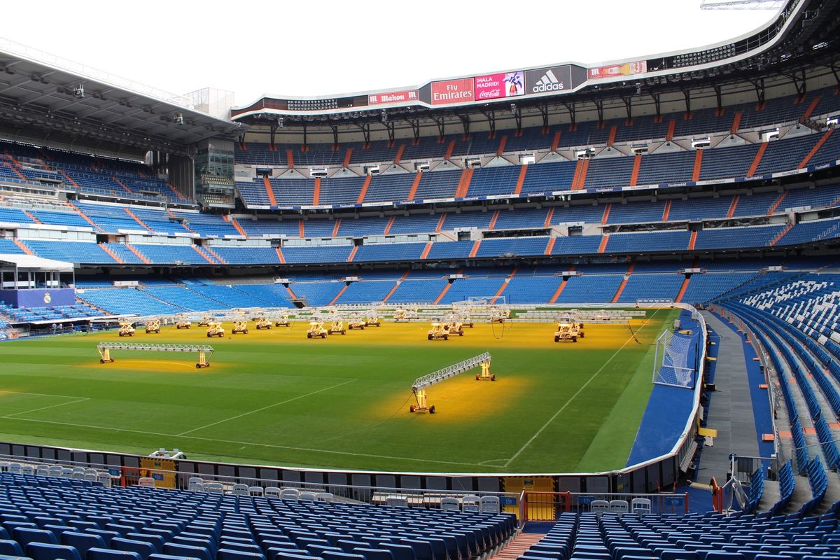 @Estadio Santiago Bernabeu⑥

対面まで回り込ん...