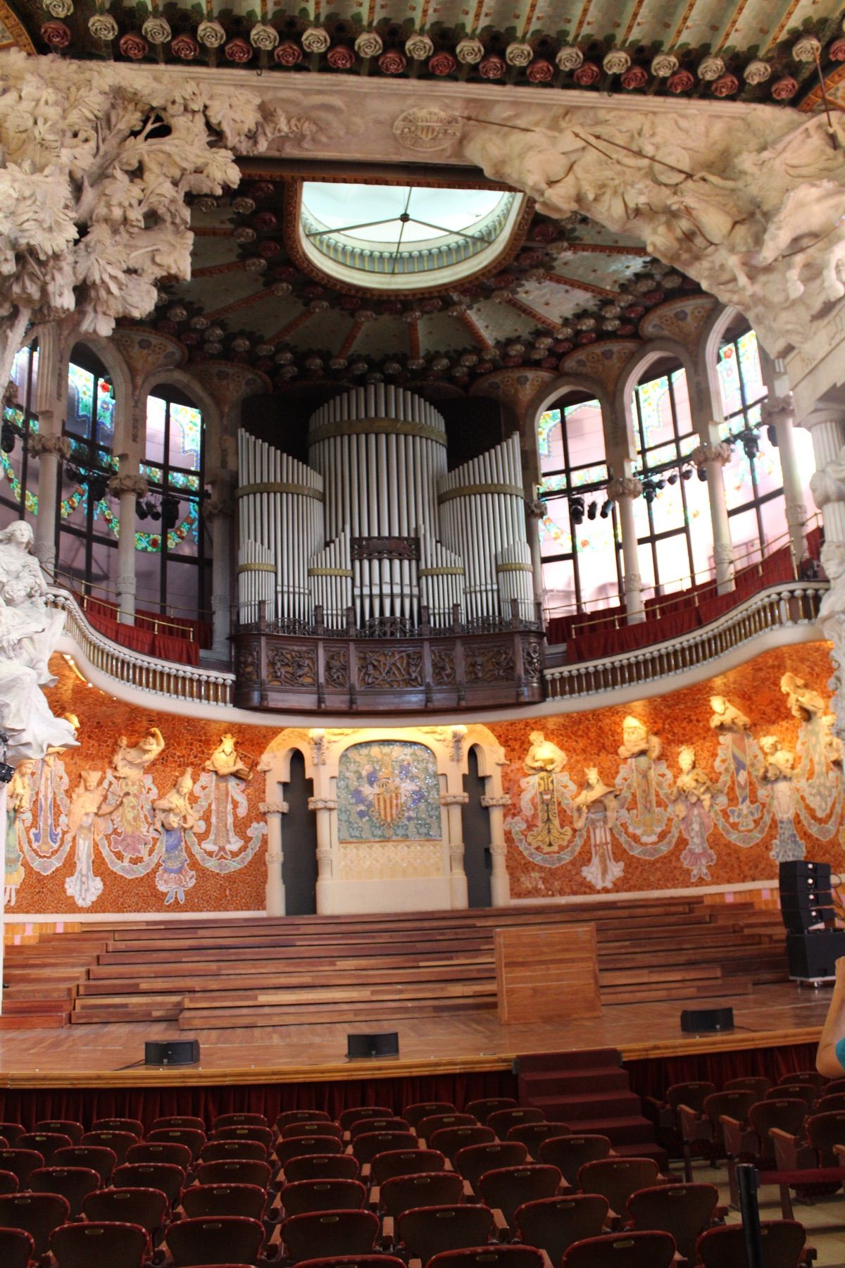 @Palau de la Musica Catalana②

内部装飾は息...