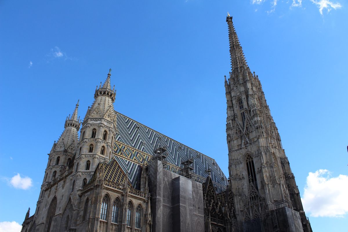 @Stephansdom②

この日は気持ち良い快晴☀️
青空の下のシュテ...