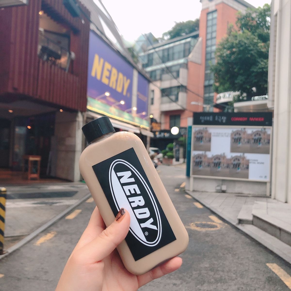 📍弘大、建大周辺

友達に連れてってもらったカフェがアメリカンで本当に可愛...