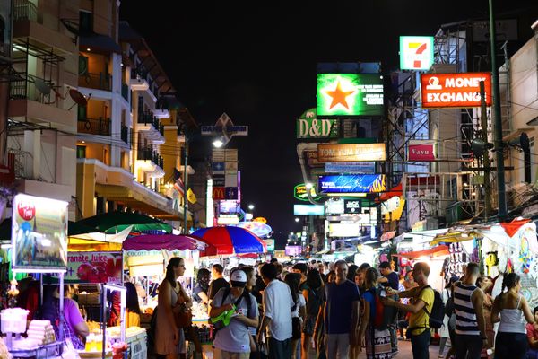 タイ・バンコク「タイ」の写真：カオサンロードとバンコク市内