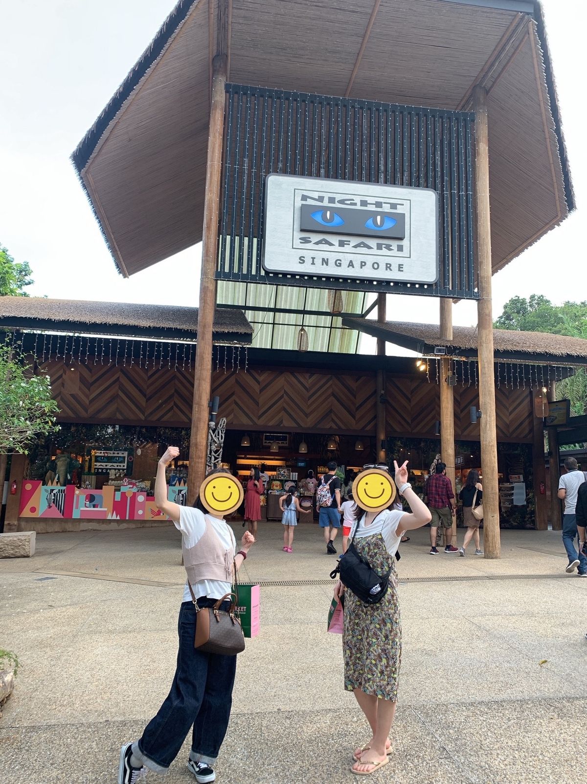 想像以上にインド人が多かったナイトサファリ🐘
夜に動物園…すごかったなぁ…