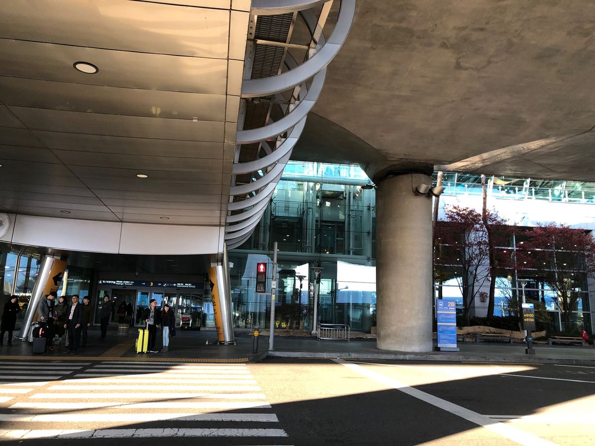 仁川空港着いたら必ずこのセット頼みます