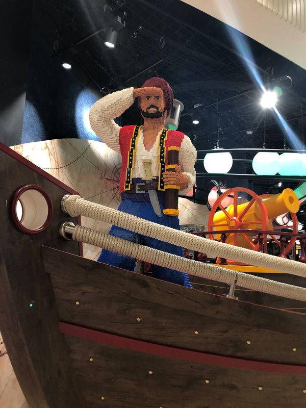 タンザニア連合共和国・ザンジバル島「Zanzibar」の写真：オマーン空港()でトランジット。きっと高...