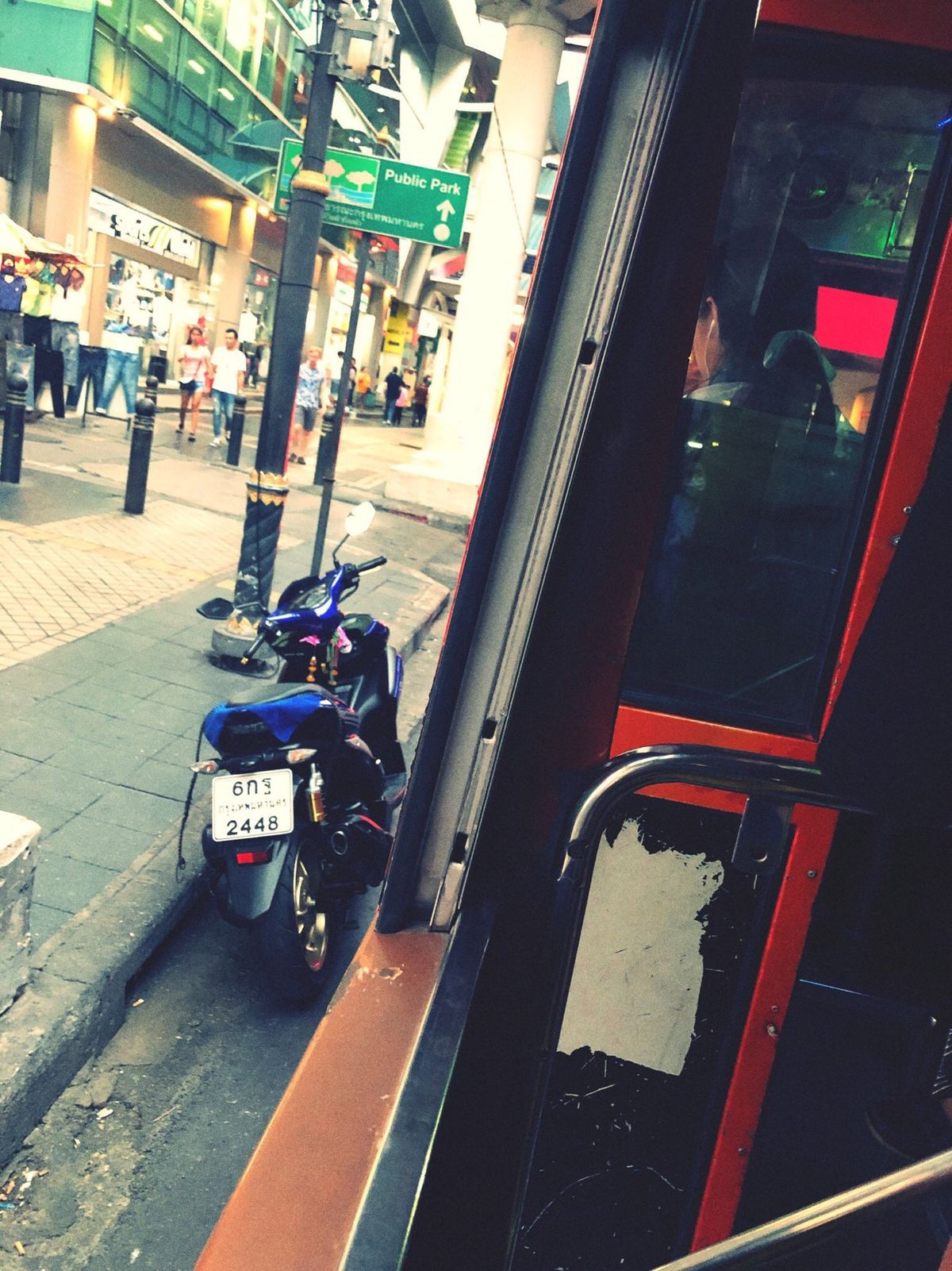 サイアムパークに行った。みんなすごい修行をこなしていた。