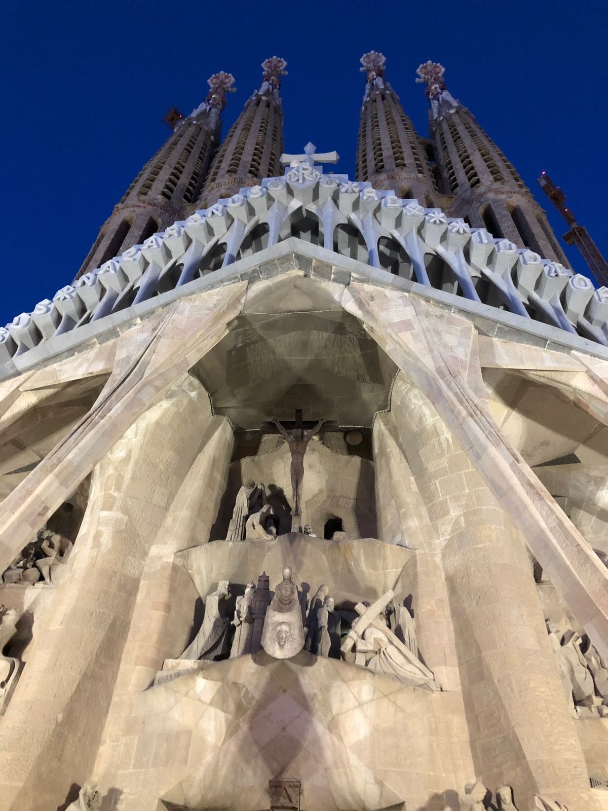 魅力的な街だった。サグラダファミリアはまだ完成せずに私を待ってくれていた。