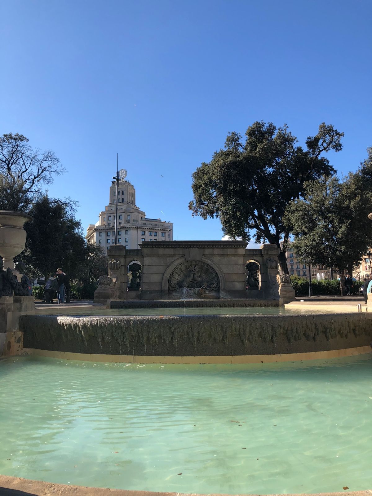 魅力的な街だった。サグラダファミリアはまだ完成せずに私を待ってくれていた。