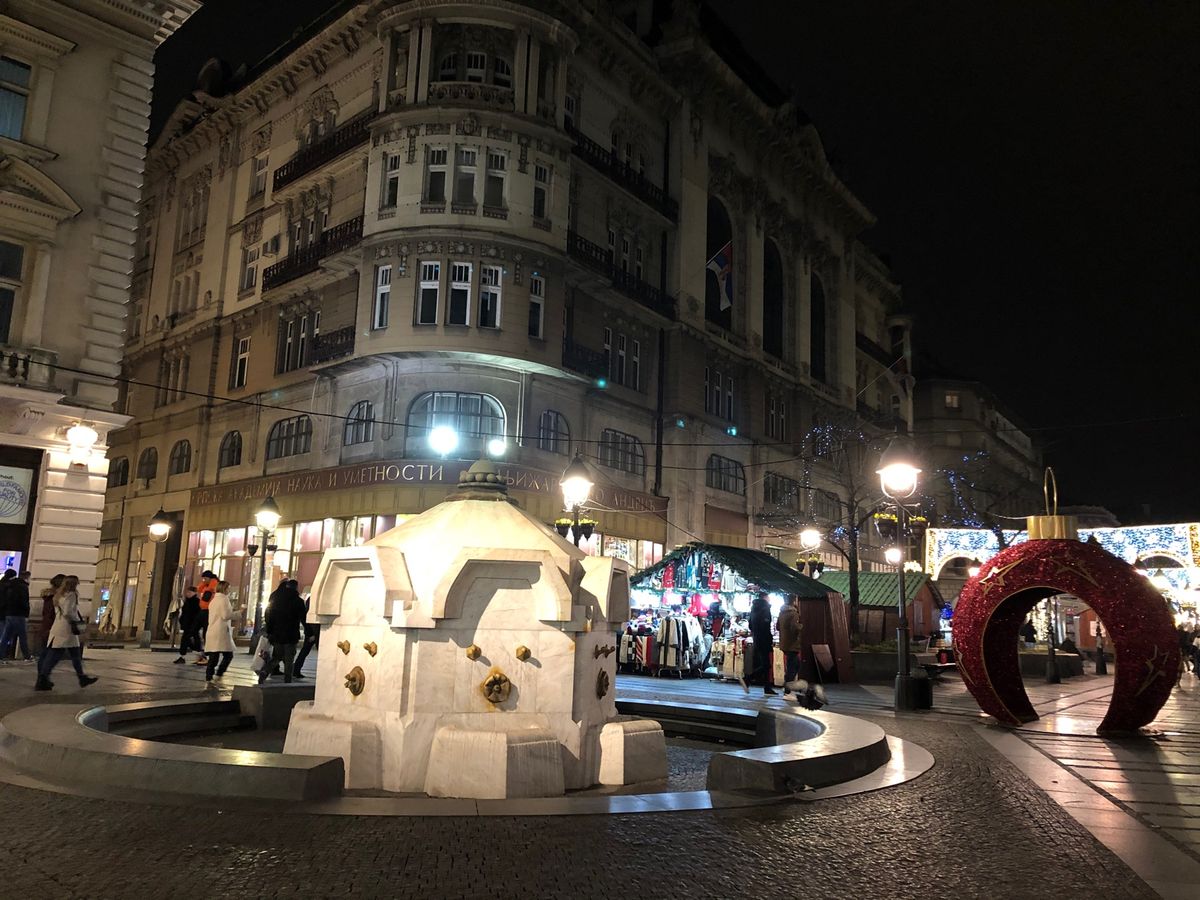 セルビアの街はとってもおしゃれだった。要塞にも入ってみたかった。