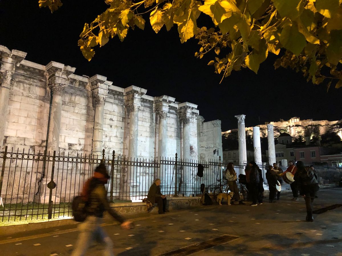 再建され豪華さには少し欠けるものの、さすがは世界三代宗教空間。パルテノン神...